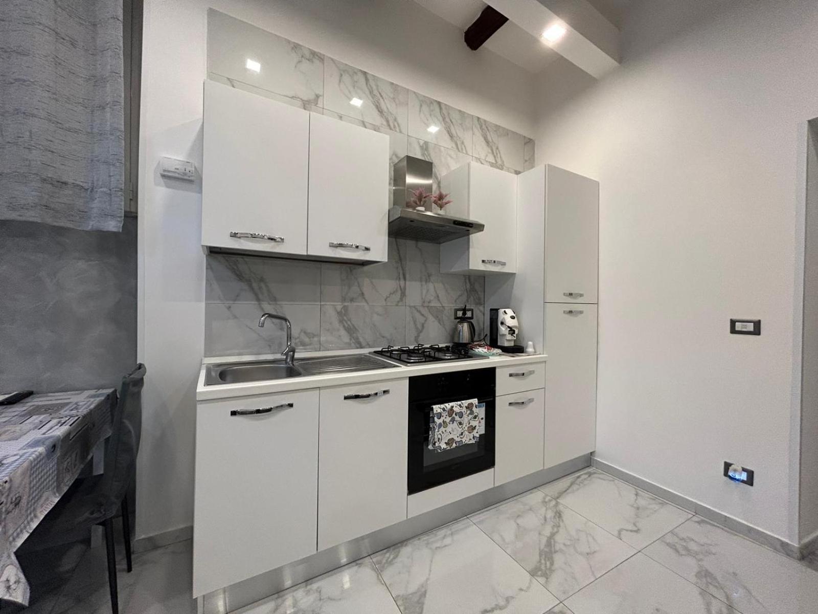 Casa Tolentino Al Centro Di Napoli Villa Buitenkant foto