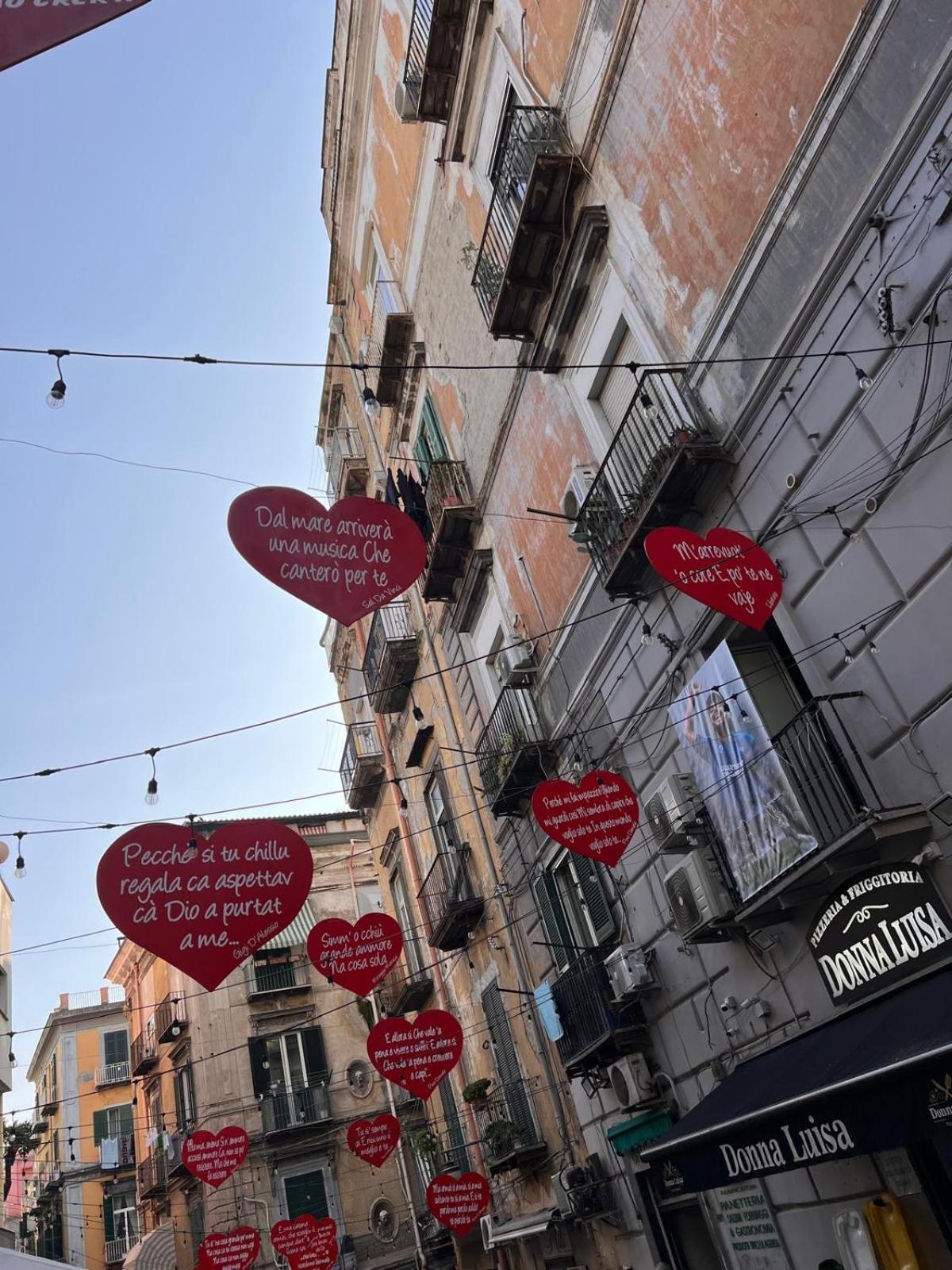 Casa Tolentino Al Centro Di Napoli Villa Buitenkant foto